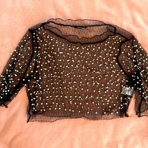 Mesh shirt with pearls